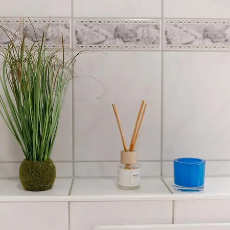 아파트 Fullhouse - - H132