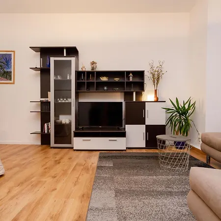 아파트 Fullhouse - - H132 켐니츠