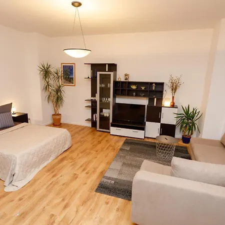 아파트 Fullhouse - - H132